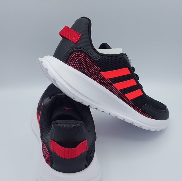 Adidas Running Shoes Size US 6 Y…